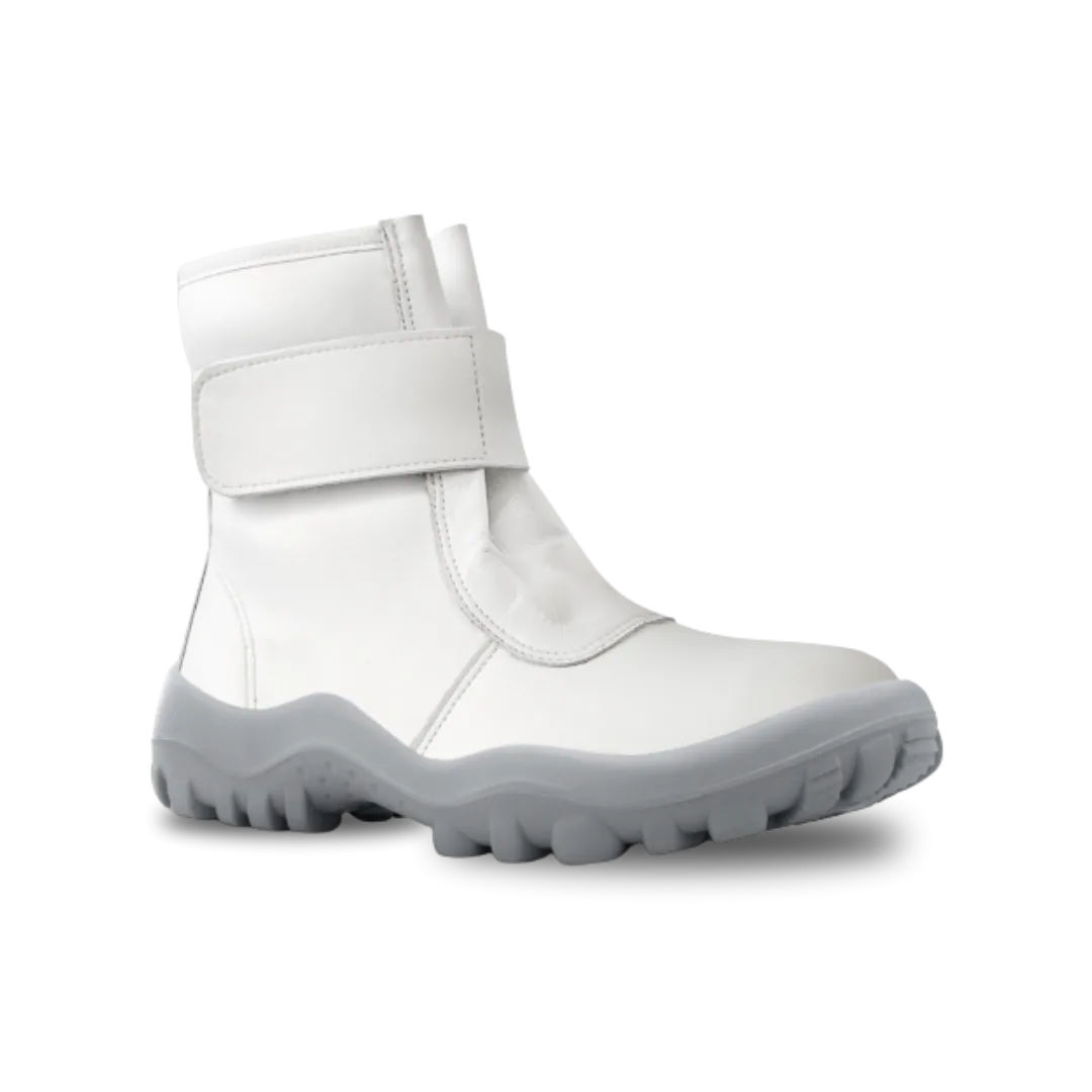 Footwear for Low Temperatures