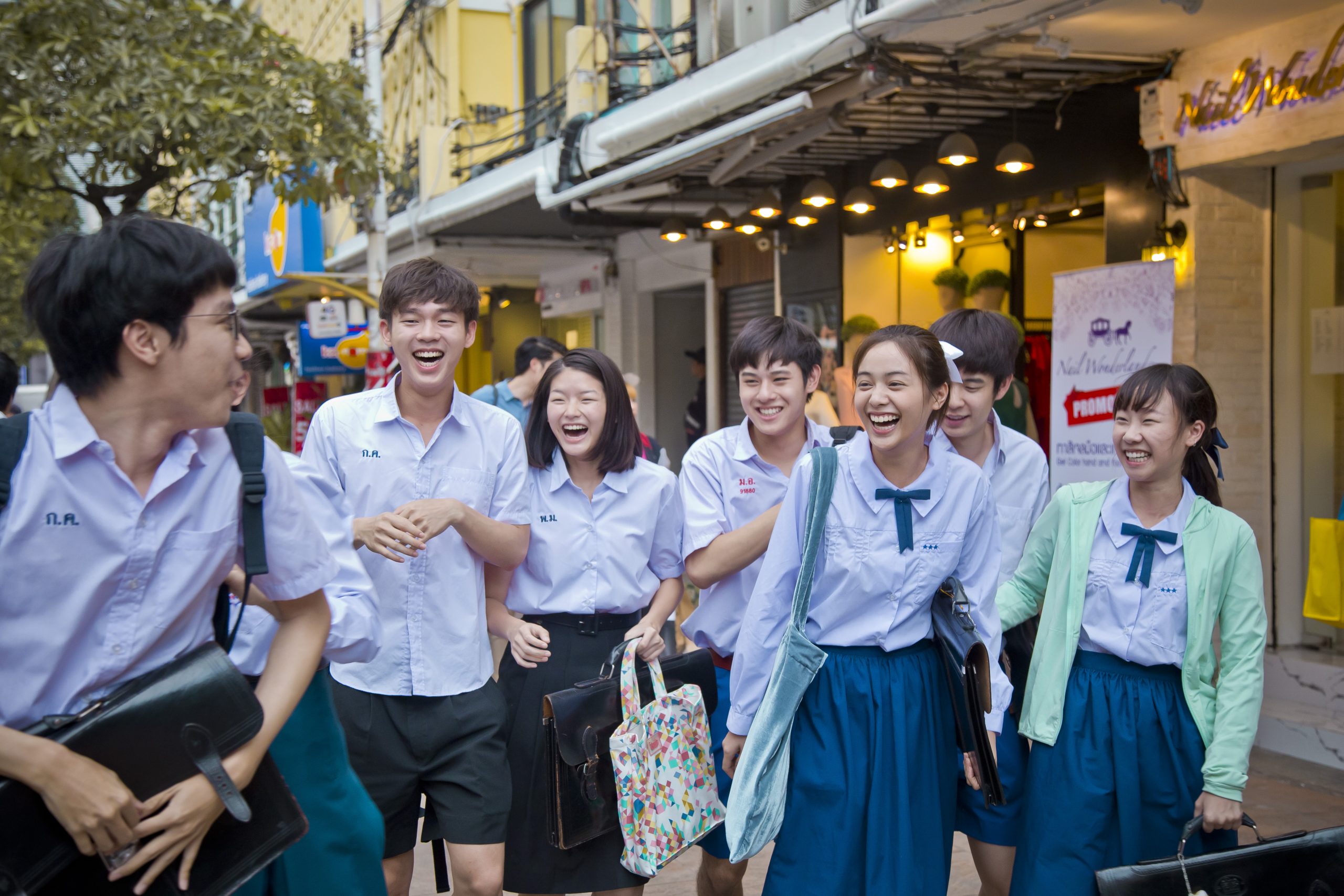 สหมงคลฟิล์มเผยโฉมเด็กสยาม ดึงสิบนักแสดงวัยรุ่น ร่วมโปรเจคต์สุดระทึก “สยามสแควร์” พร้อมเปิดผู้กำกับใหม่ไฟแรง