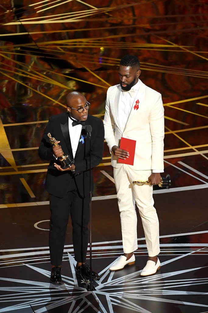 Moonlight พลิก! คว้าหนังเยี่ยม La La Land เปล่งประกาย กวาดสูงสุดออสการ์ปีนี้