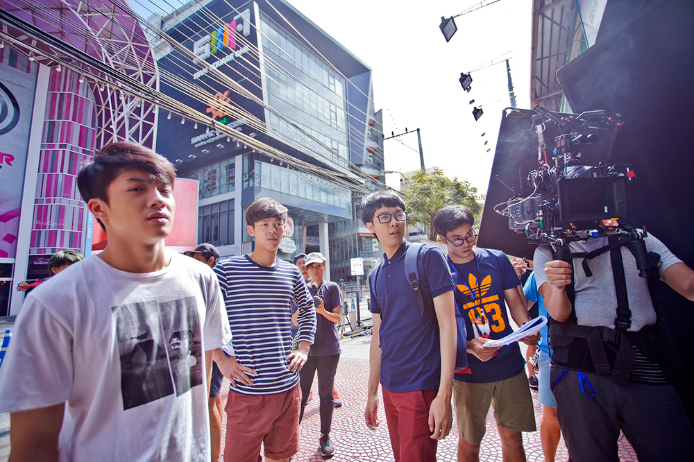 เกร็ดหนัง “สยามสแควร์” Part 2: สยามฯ ในมุมมองที่คุณไม่เคยเห็น ผ่านเหล่าทีมงานมากฝีมือ