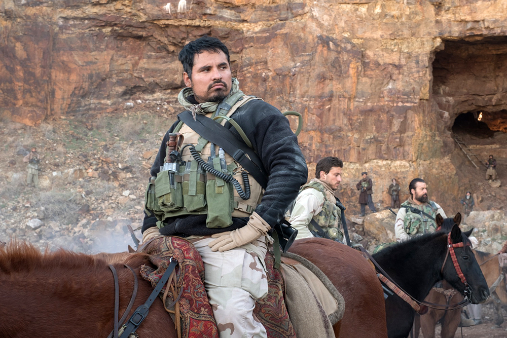 “12 Strong” ทหารผู้กล้า 12 ชีวิตสู่ปฏิบัติการตัดสินชาติ ฝ่าสมรภูมิระห่ำรุ่งขึ้นหลังวินาศกรรม 9/11 สะเทือนโลก