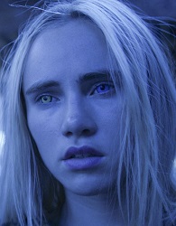 ซูกี วอเทอร์เฮาส์ (Suki Waterhouse)