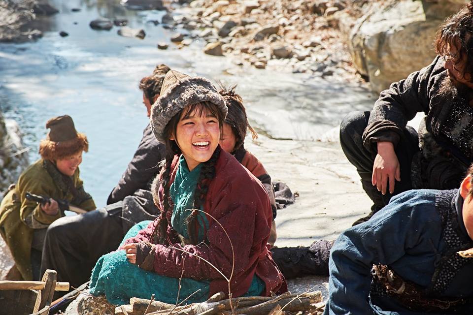 ทุบสถิติทันที! “Along with the Gods: The Last 49 Days” เปิดตัวแรงแซงทุกหนัง ขึ้นแท่นอันดับ 1 เป็นประวัติศาสตร์ วันแรกโกยเฉียดหมื่นล้านวอน ผู้ชมทะลัก 1.24 ล้านคน