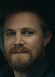 สตีเฟน อาเมลล์ (Stephen Amell)
