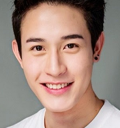 ชวนภ โพธิ์ประเสริฐ