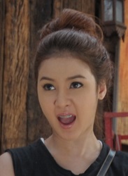 ธนาพร มณีพันธ์ (บ๊อบบี้ เน็ตไอดอลเสียงอีสาน)