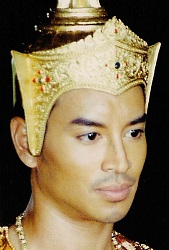 อัครา อมาตยกูล