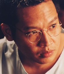 สุเมธ องอาจ