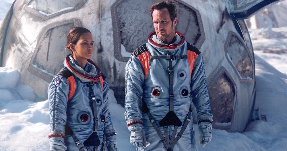 สุดระทึก! เซตภาพแรก “Moonfall” ต้นปีหน้า ทุกชีวิตจะสูญสิ้น! เมื่อดวงจันทร์พุ่งชนโลก มวลมนุษยชาติจะถึงคราววิบัติ เตรียมรับมือมหันตภัยล้างโลกครั้งใหญ่ โดย “โรแลนด์ เอมเมอริช” ผู้กำกับ “ID4” และ “2012”