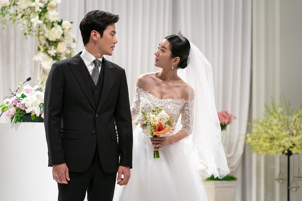 เธอผู้เห็นนิมิตแห่งความตาย! “ซอเยจี” นำทีมสร้างปรากฏการณ์ภาพยนตร์ระทึกขวัญมาแรงแห่งปี “Recalled ระลึกหลอน” ทำสถิติเปิดตัวอันดับ 1 ของเกาหลีทันทีที่เข้าฉาย แฟนไทยรีบดูก่อนโดนสปอยล์!