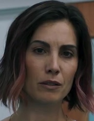 คาร์ลี โป็ป (Carly Pope)