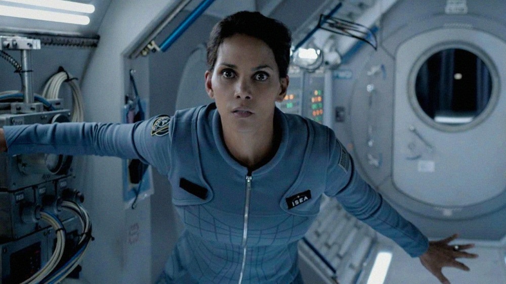 “ฮัลลี เบอรรี” พุ่งทะยานสู่อวกาศอีกครั้งกับภารกิจกู้โลก “Moonfall วันวิบัติ จันทร์ถล่มโลก” 3 กุมภาพันธ์นี้ ถล่มโรงภาพยนตร์
