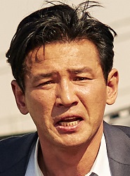 ฮวังจองมิน (Hwang Jung-Min)