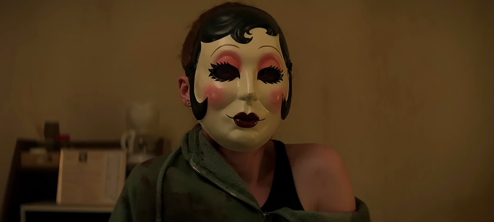 กระชากหน้าอำมหิต! ปิดฉากความสยองทวีความโหดเลือดสาดขั้นสุด “The Strangers: Chapter 3” ทางเดียวที่จะรอด คือสวมหน้ากากไล่ฆ่าไปพร้อมพวกมัน 19 กุมภาพันธ์นี้ ในโรงภาพยนตร์