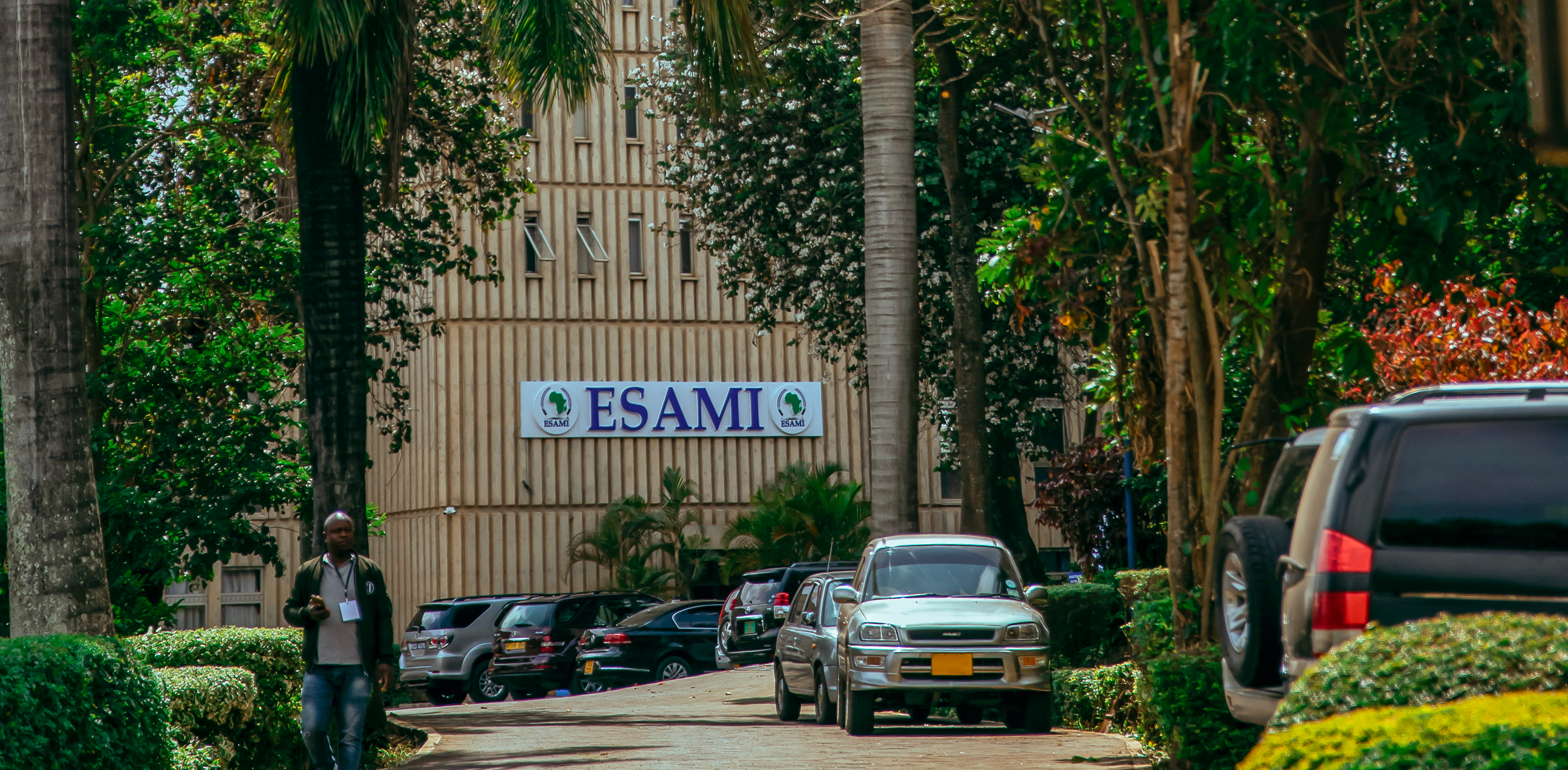 ESAMI — 9