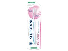 Brosse à Dents Souple Douceur Sensodyne 1 unité