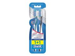 Brosse à dent medium Pro-Expert Tout-En-Un Oral-B 1+1 Gratuit.