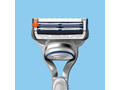 Rasoir Gillette Skinguard sensitive 2 lames + 4 recharges.