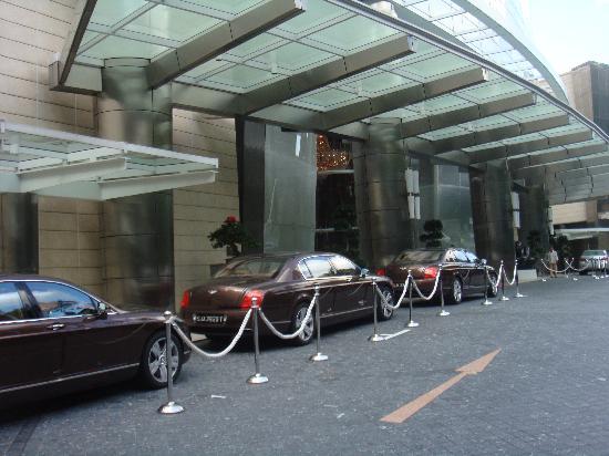 Servicio de coches Bentley del St. Regis