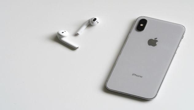 iphone and airpods