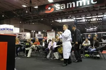 Enrique Fleischmann's "Cooking Show", now in video