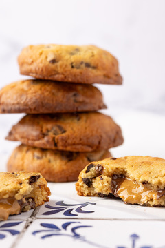 Peanut butter stuffed American cookies