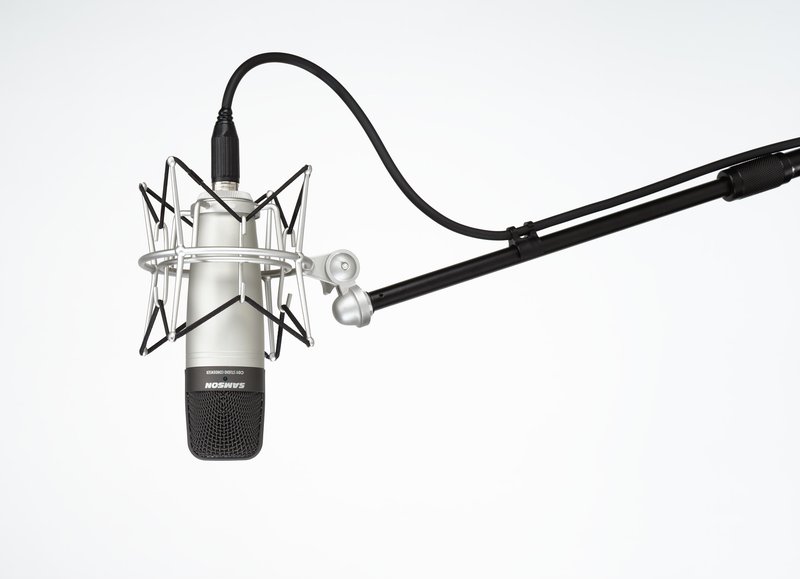 C01 with SP01 on mic stand