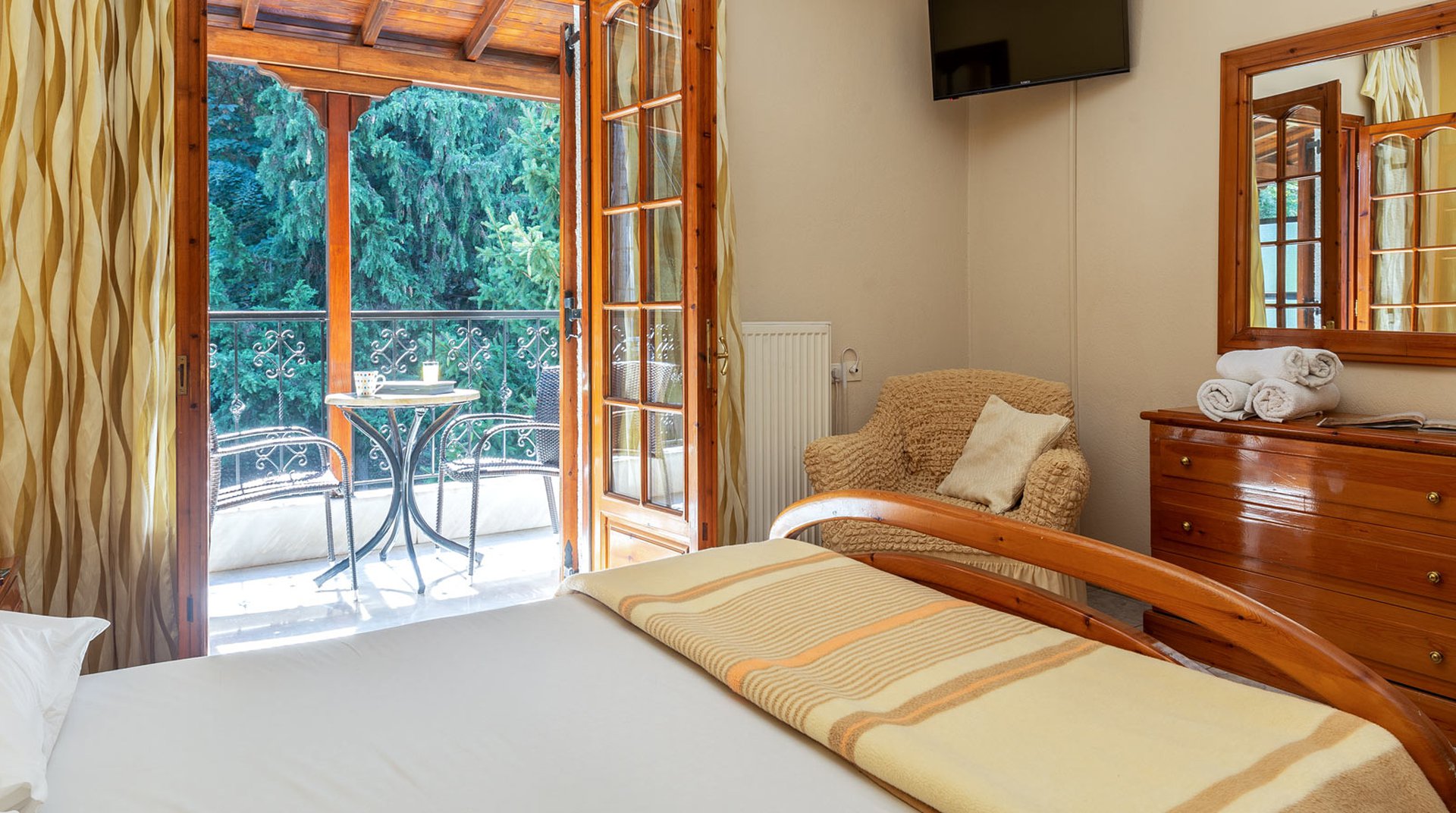 San Giorgio Villa, Double/Twin bedroom with a balcony