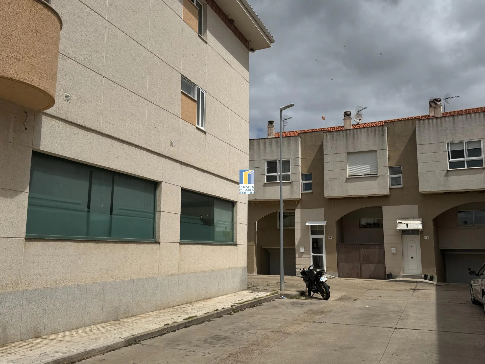 LOCAL COMERCIAL EN VENTA EN MONFARRACINOS, ZAMORA. - Inmobiliaria Santa Clara en Zamora - Miniatura 10