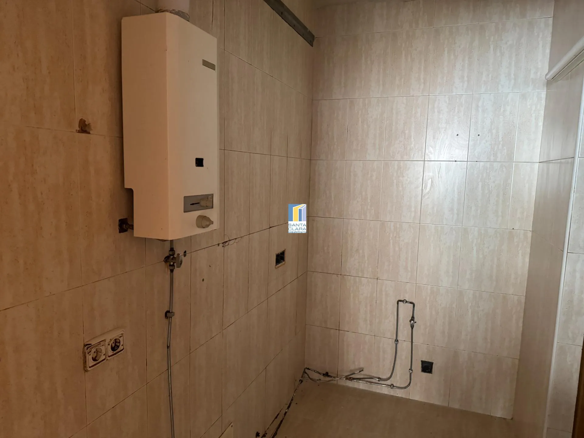 LOCAL COMERCIAL EN VENTA EN MONFARRACINOS, ZAMORA. - Inmobiliaria Santa Clara en Zamora - Miniatura 7