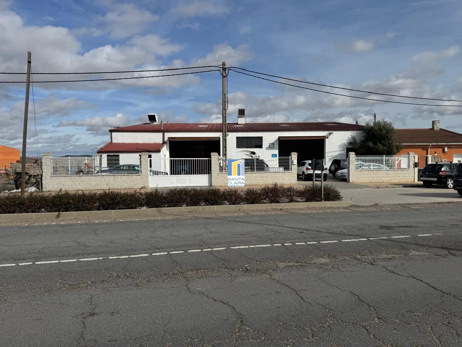 TALLER MECÁNICO EN FUNCIONAMIENTO PARA VENTA O ALQUILER EN MORALES DE TORO, ZAMORA. - Inmobiliaria Santa Clara en Zamora - Imagen 1