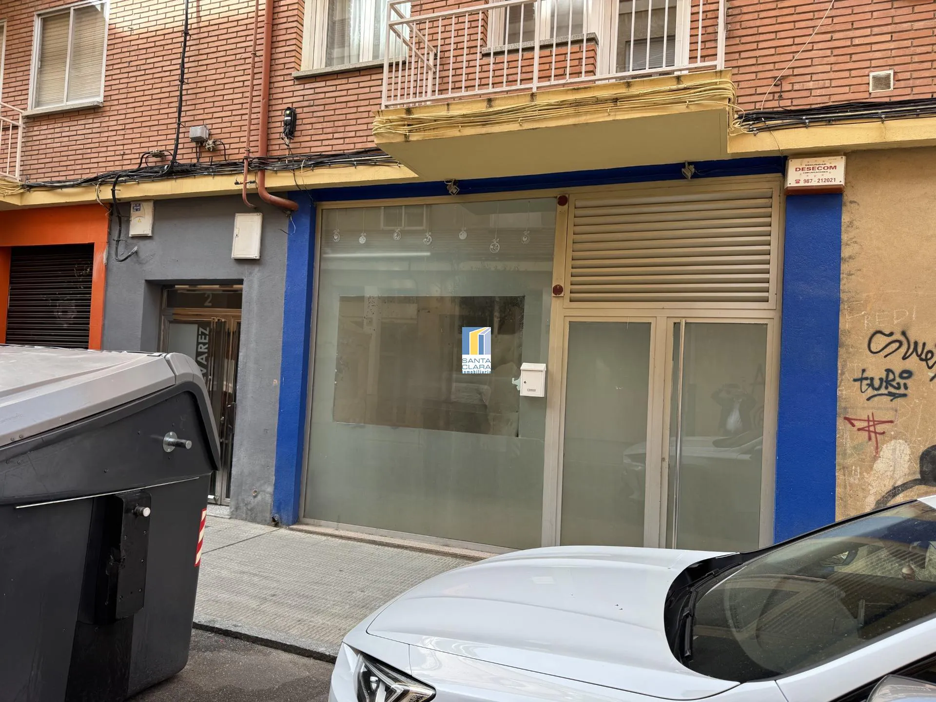 LOCAL COMERCIAL EN ALQUILER, JUNTO A TRES CRUCES, ZAMORA - Inmobiliaria Santa Clara en Zamora - Miniatura 4