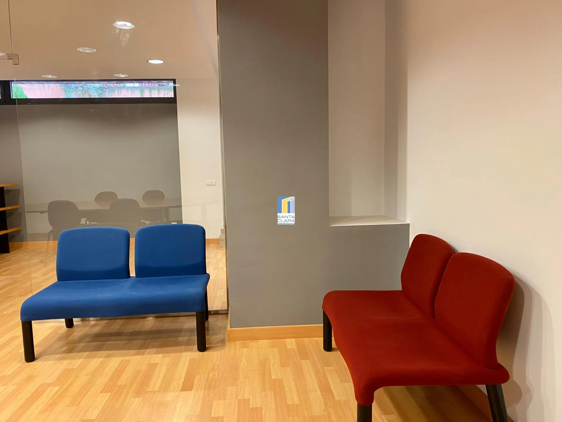 OFICINA/ LOCAL COMERCIAL EN ALQUILER CON DESPACHO Y BAÑO EN PLENO CENTRO DE ZAMORA - Inmobiliaria Santa Clara en Zamora - Miniatura 10