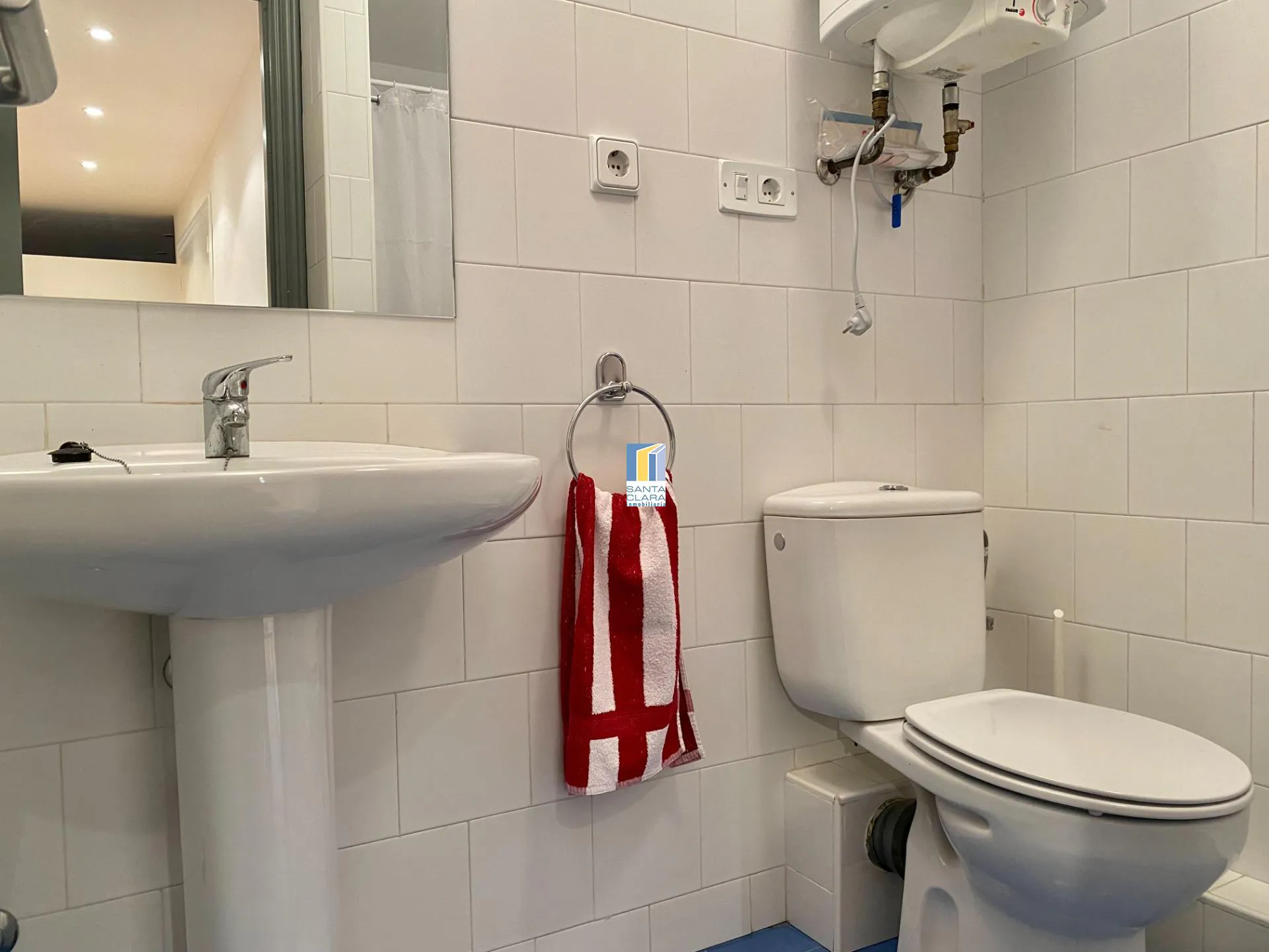 OFICINA/ LOCAL COMERCIAL EN ALQUILER CON DESPACHO Y BAÑO EN PLENO CENTRO DE ZAMORA - Inmobiliaria Santa Clara en Zamora - Miniatura 17