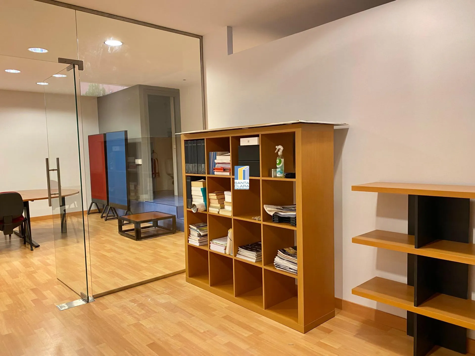 OFICINA/ LOCAL COMERCIAL EN ALQUILER CON DESPACHO Y BAÑO EN PLENO CENTRO DE ZAMORA - Inmobiliaria Santa Clara en Zamora - Miniatura 2