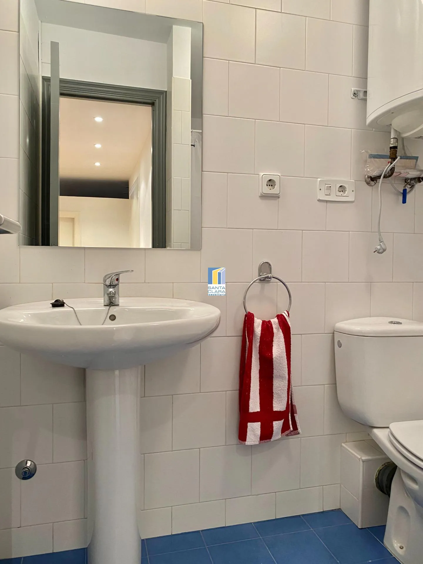 OFICINA/ LOCAL COMERCIAL EN ALQUILER CON DESPACHO Y BAÑO EN PLENO CENTRO DE ZAMORA - Inmobiliaria Santa Clara en Zamora - Miniatura 20