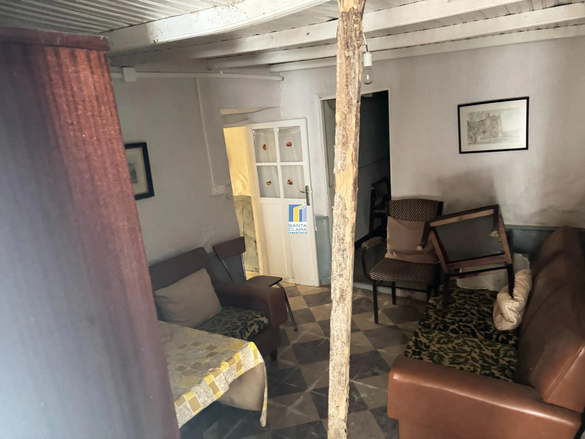 CASA EN VENTA PARA REFORMAR DE 3 DORMITORIOS Y PATIO EN VILLALPANDO, ZAMORA. - Inmobiliaria Santa Clara en Zamora - Miniatura 11