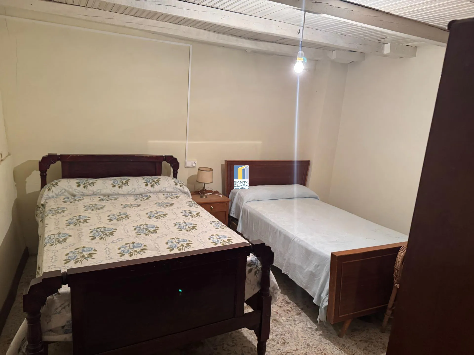 CASA EN VENTA PARA REFORMAR DE 3 DORMITORIOS Y PATIO EN VILLALPANDO, ZAMORA. - Inmobiliaria Santa Clara en Zamora - Miniatura 8