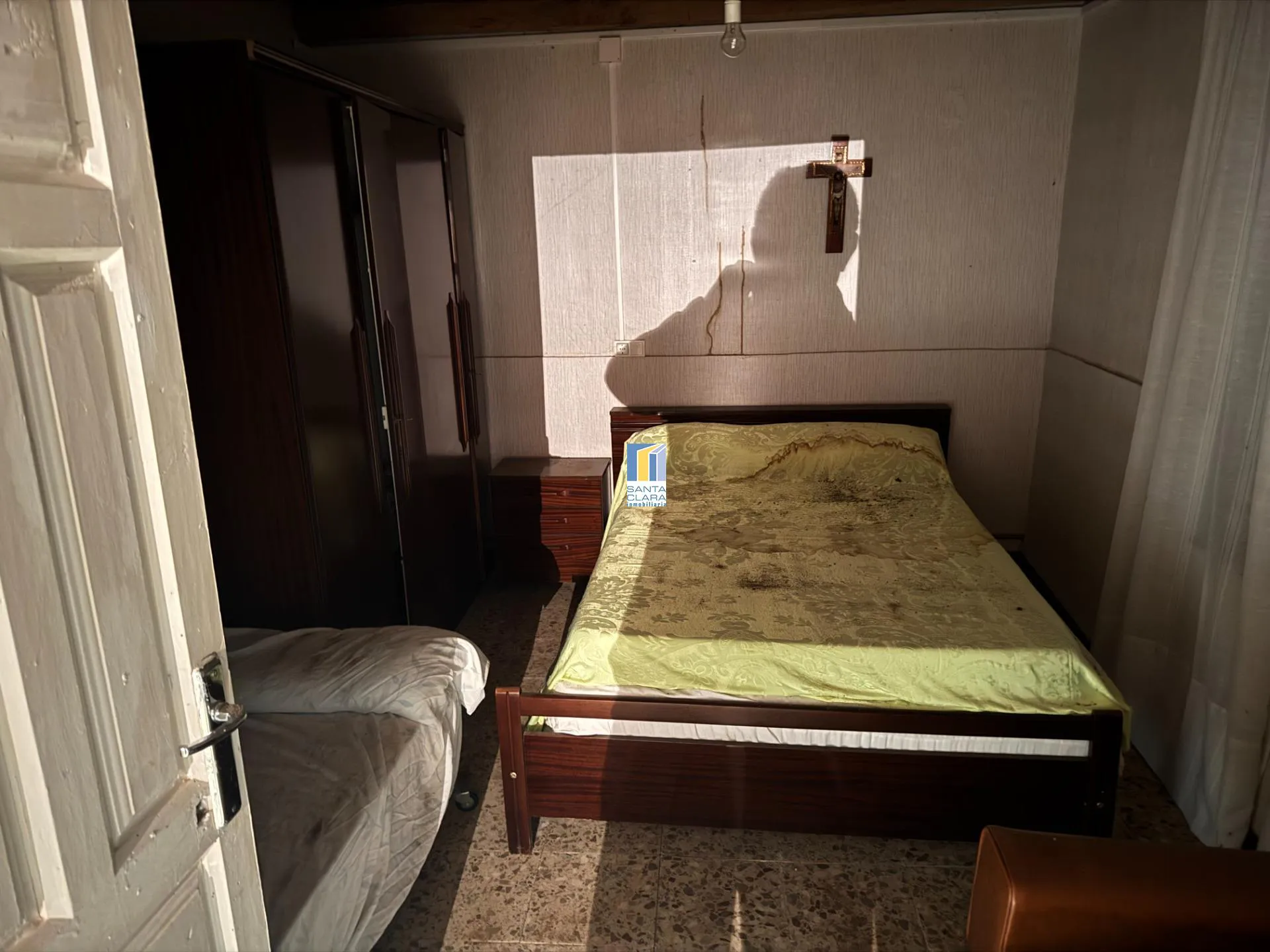 CASA EN VENTA PARA REFORMAR DE 3 DORMITORIOS Y PATIO EN VILLALPANDO, ZAMORA. - Inmobiliaria Santa Clara en Zamora - Miniatura 9