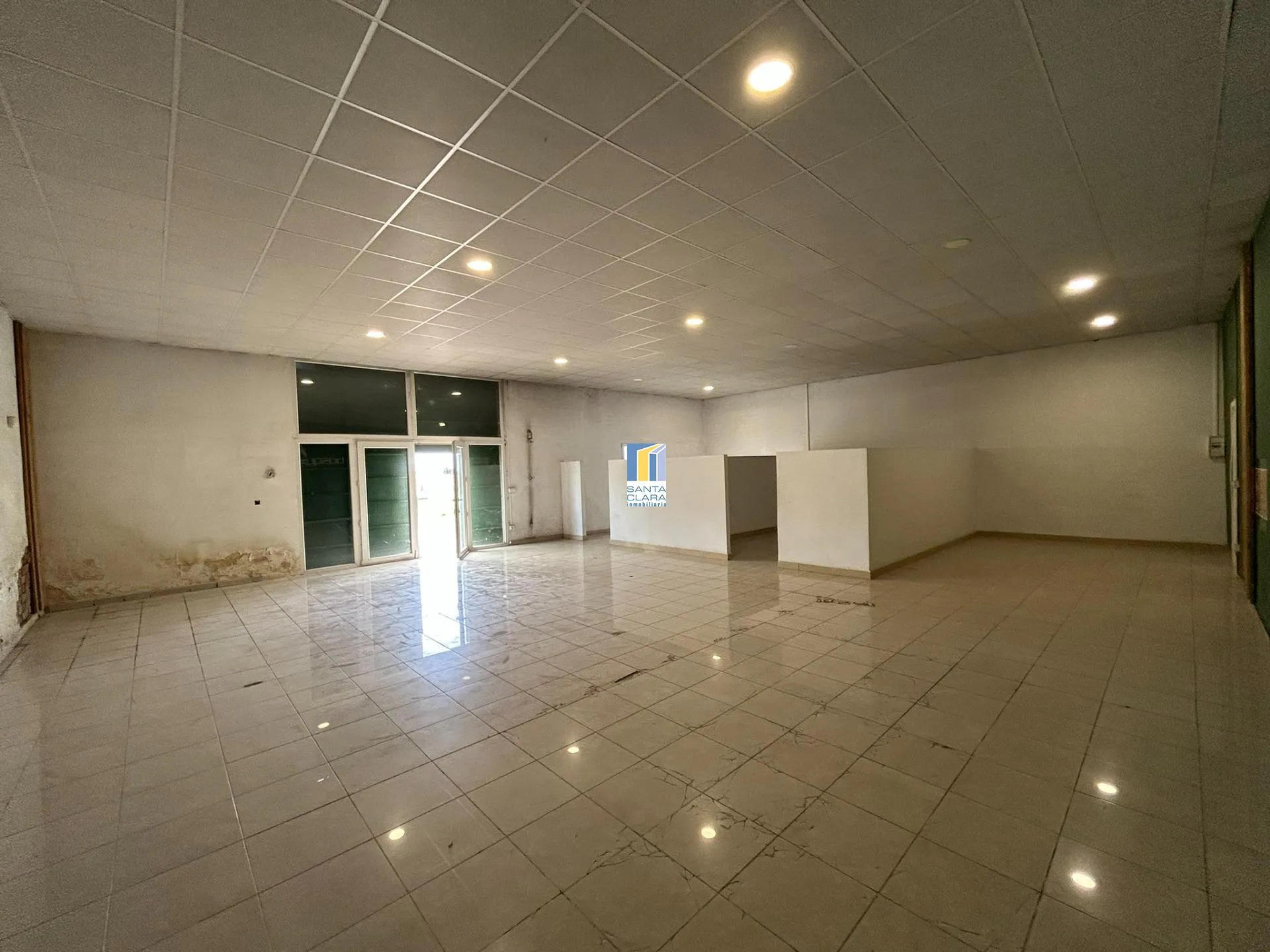 NAVE INDUSTRIAL CON TERRENO EN ALQUILER EN MORALES DEL VINO, ZAMORA. - Inmobiliaria Santa Clara en Zamora - Miniatura 4