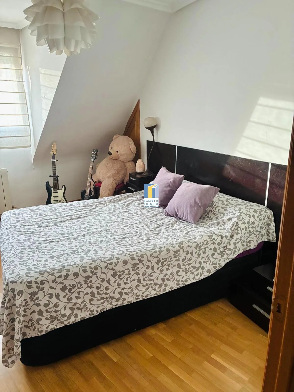 ÁTICO DÚPLEX EN VENTA CON 2 DORMITORIOS, AMPLIA TERRAZA Y GARAJE EN ZONA CENTRO, ZAMORA. - Inmobiliaria Santa Clara en Zamora - Miniatura 12