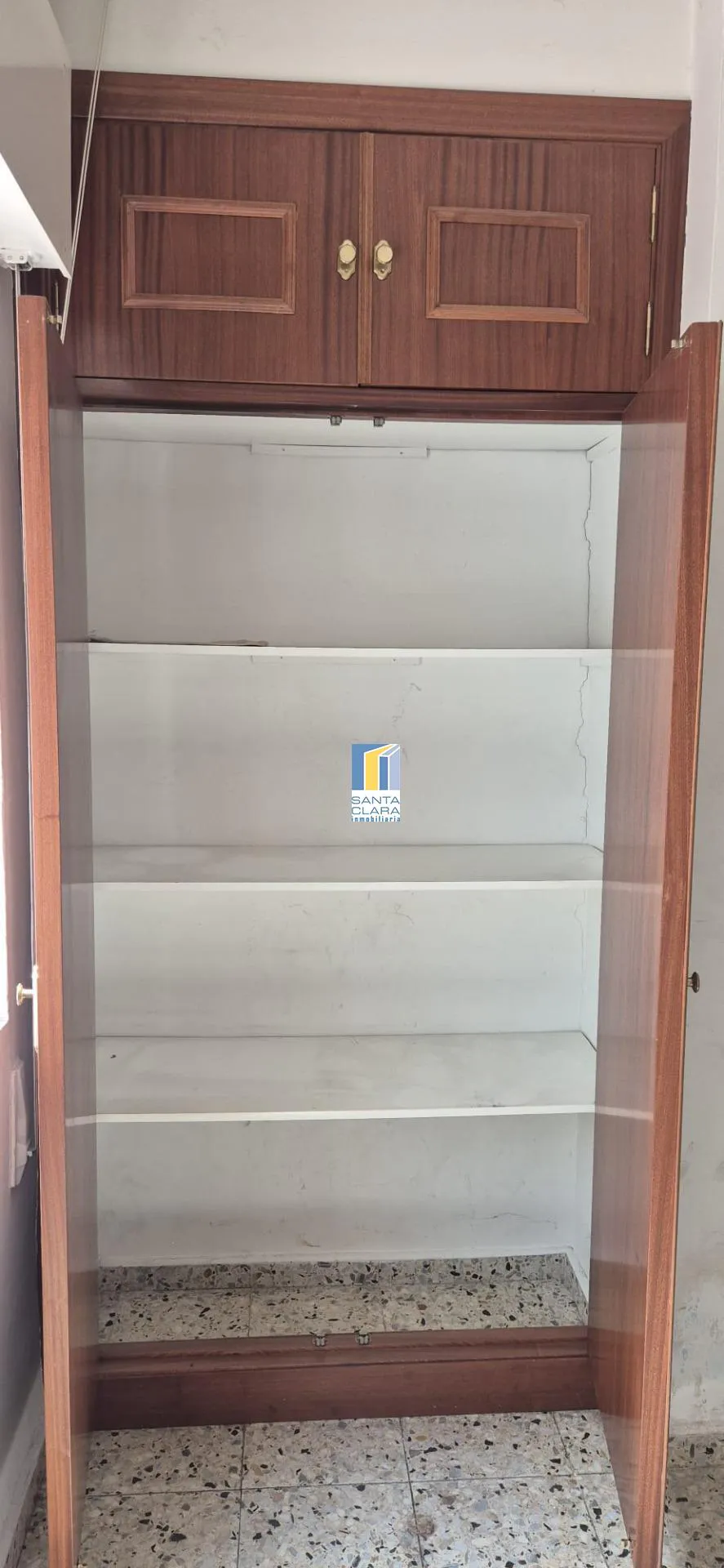 PISO EN VENTA DE 4 DORMITORIOS Y 2 BAÑOS EN ZONA TRES CRUCES, ZAMORA. - Inmobiliaria Santa Clara en Zamora - Miniatura 13