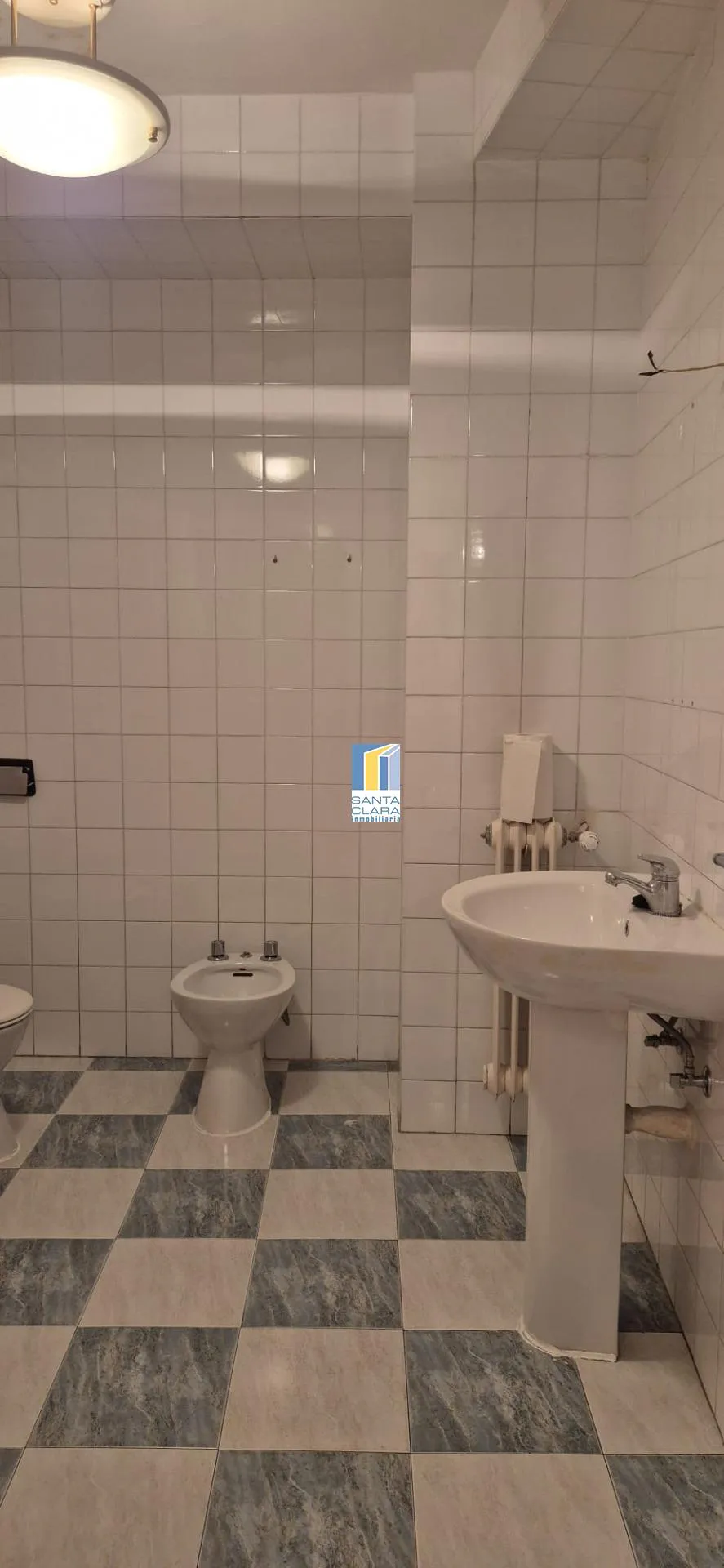 PISO EN VENTA DE 4 DORMITORIOS Y 2 BAÑOS EN ZONA TRES CRUCES, ZAMORA. - Inmobiliaria Santa Clara en Zamora - Miniatura 20