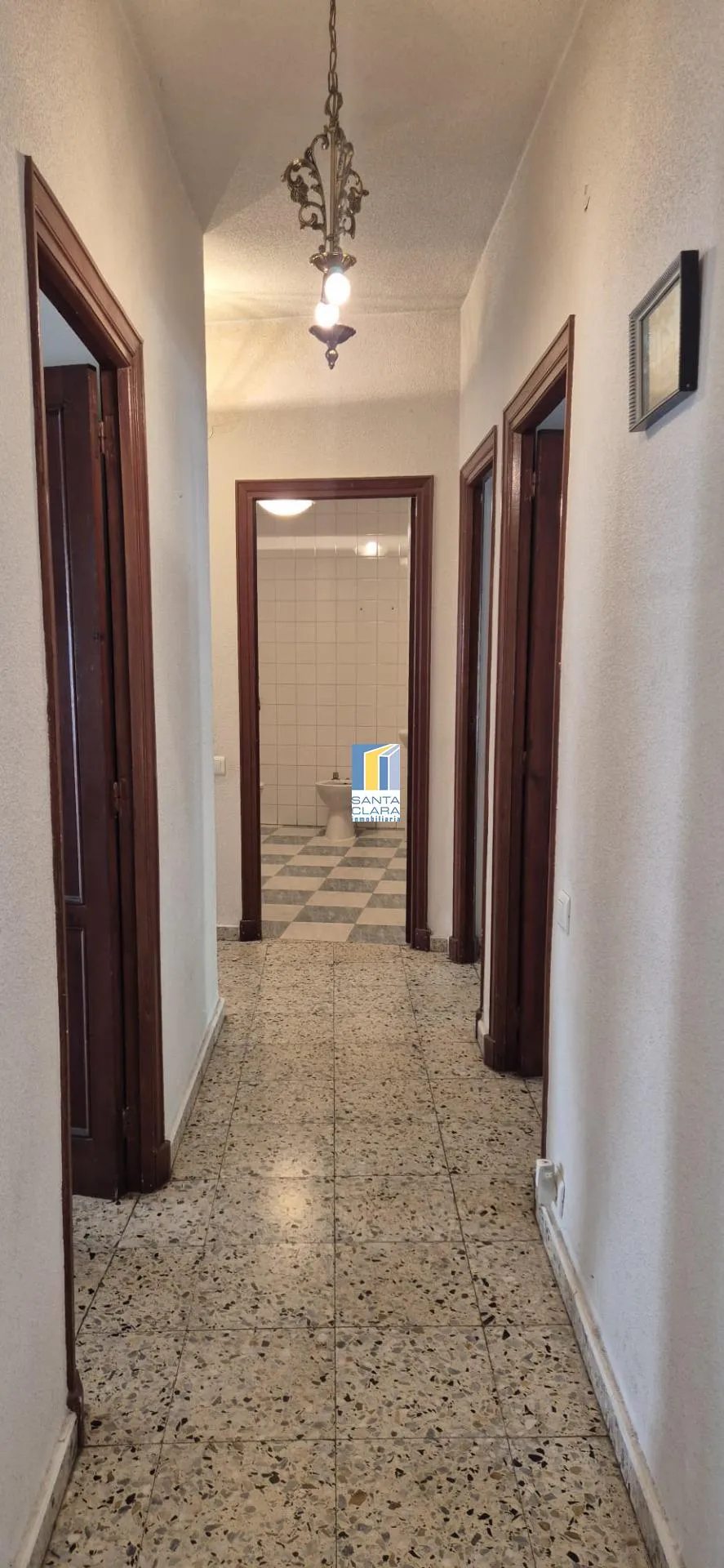 PISO EN VENTA DE 4 DORMITORIOS Y 2 BAÑOS EN ZONA TRES CRUCES, ZAMORA. - Inmobiliaria Santa Clara en Zamora - Miniatura 37