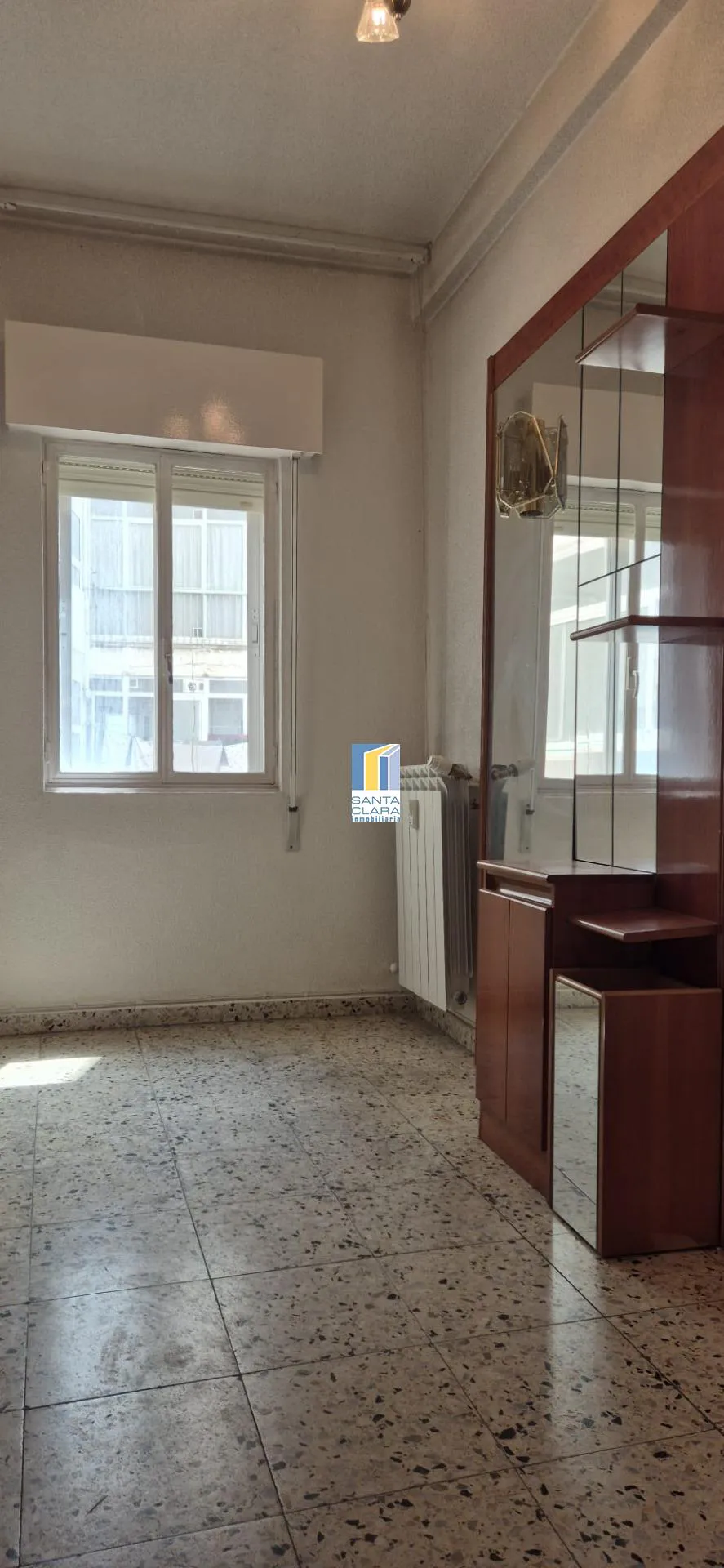 PISO EN VENTA DE 4 DORMITORIOS Y 2 BAÑOS EN ZONA TRES CRUCES, ZAMORA. - Inmobiliaria Santa Clara en Zamora - Miniatura 39