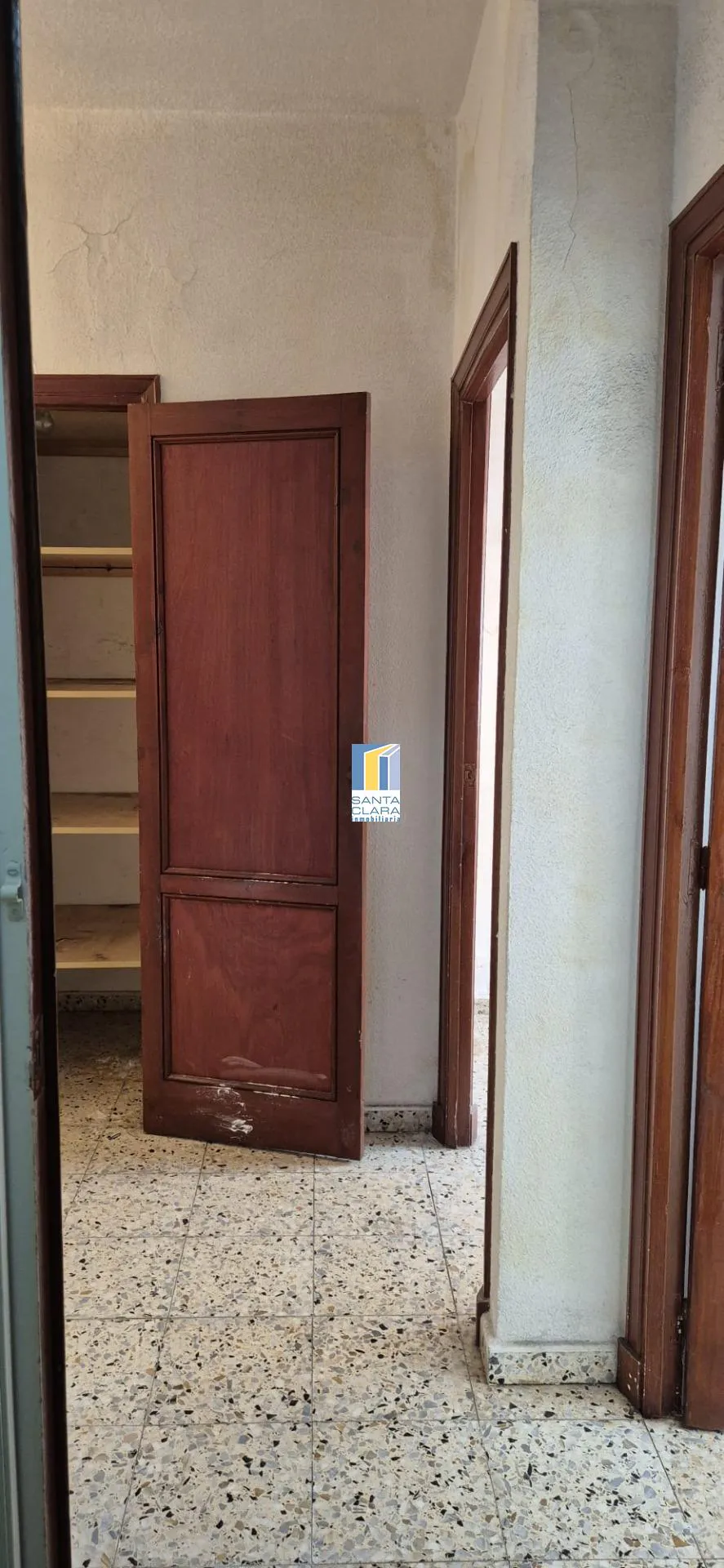 PISO EN VENTA DE 4 DORMITORIOS Y 2 BAÑOS EN ZONA TRES CRUCES, ZAMORA. - Inmobiliaria Santa Clara en Zamora - Miniatura 41