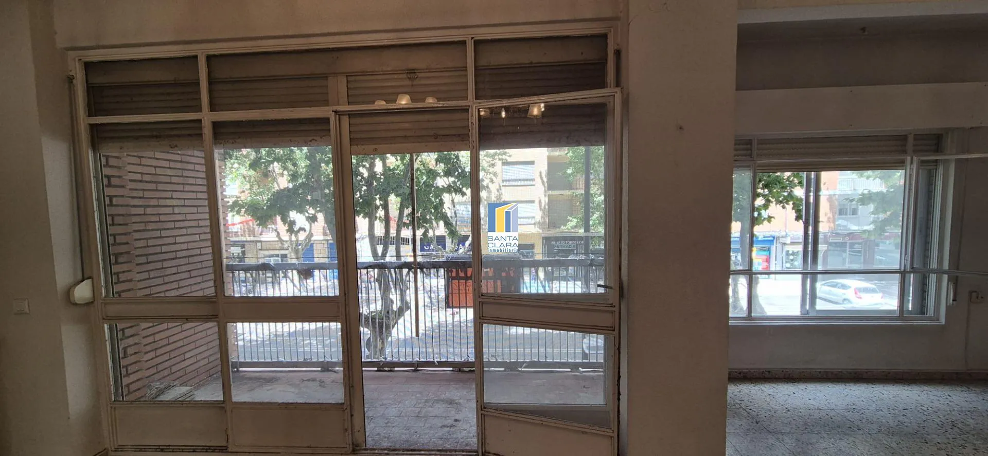 PISO EN VENTA DE 4 DORMITORIOS Y 2 BAÑOS EN ZONA TRES CRUCES, ZAMORA. - Inmobiliaria Santa Clara en Zamora - Miniatura 5