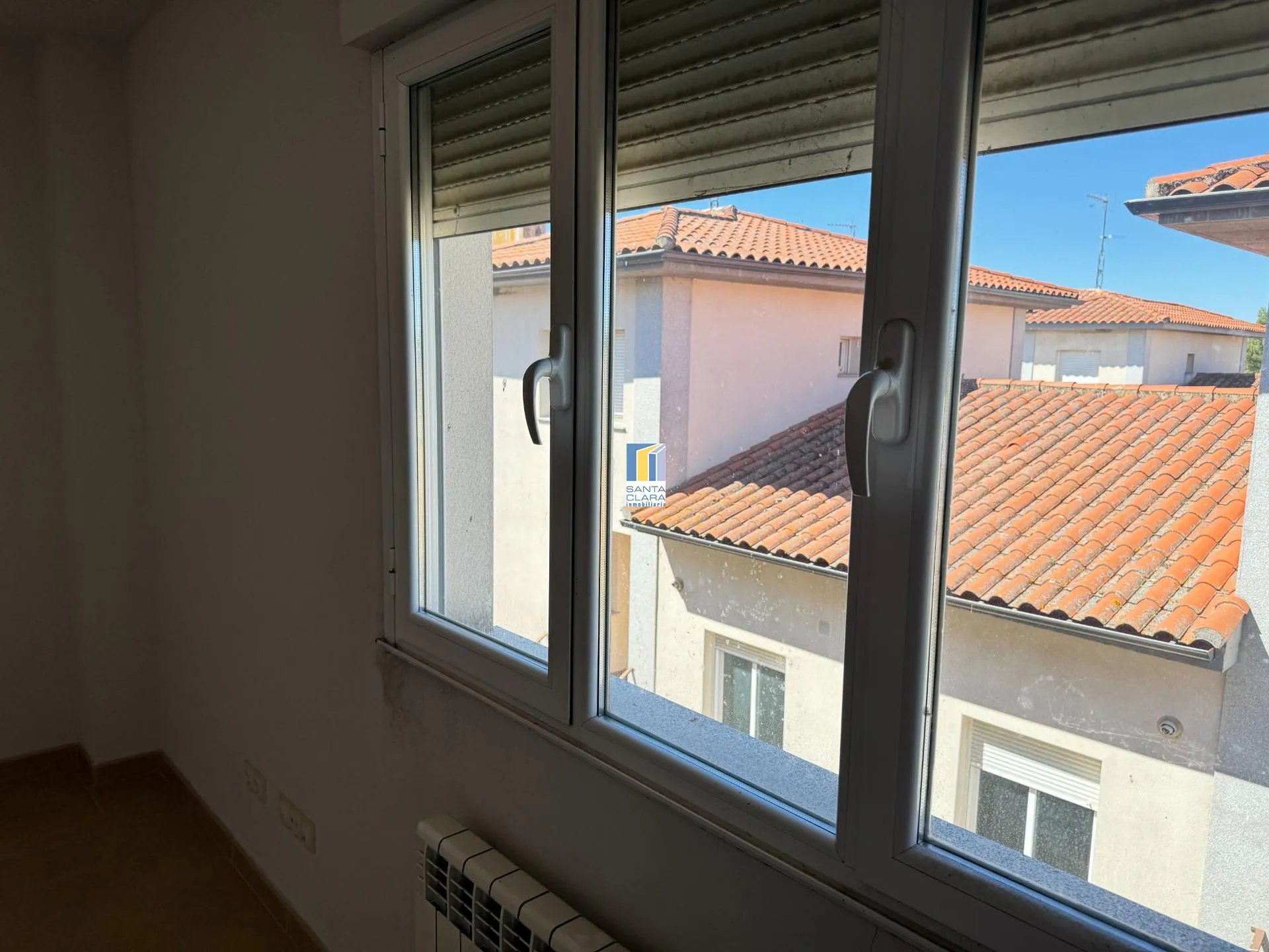 CHALET ADOSADO VPO EN VENTA CON PATIO Y GARAJE EN BERMILLO DE SAYAGO (ZAMORA) - Inmobiliaria Santa Clara en Zamora - Miniatura 14