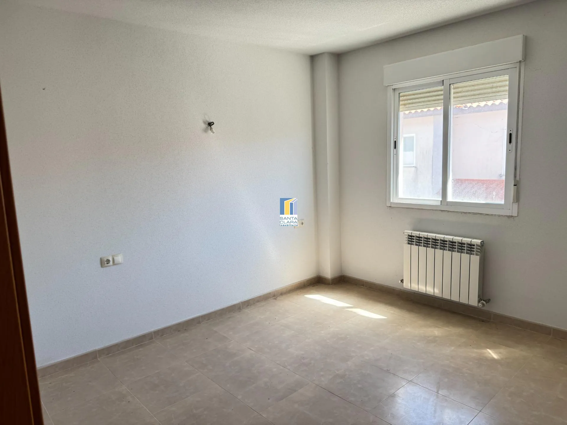 CHALET ADOSADO VPO EN VENTA CON PATIO Y GARAJE EN BERMILLO DE SAYAGO (ZAMORA) - Inmobiliaria Santa Clara en Zamora - Miniatura 17