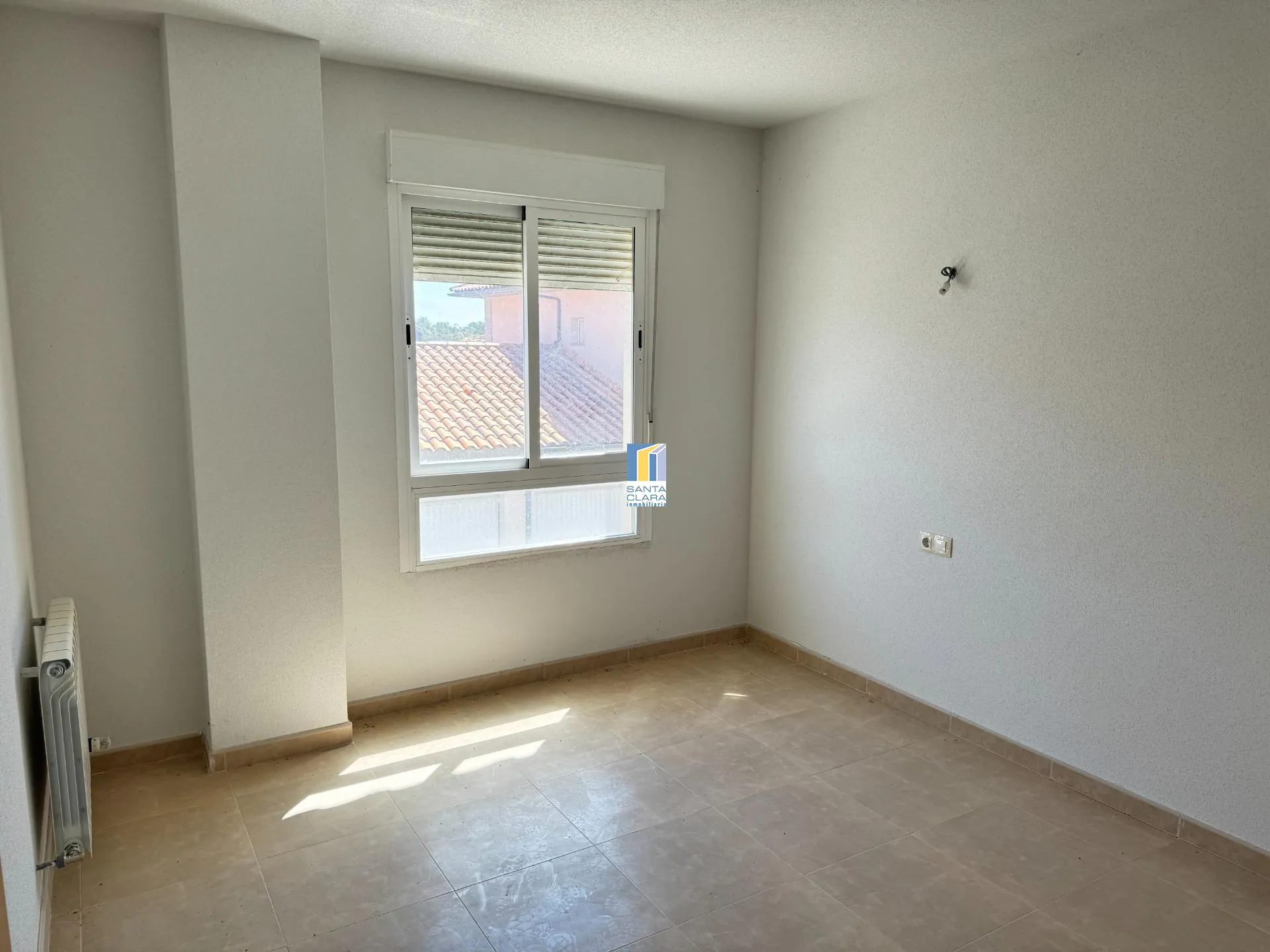 CHALET ADOSADO VPO EN VENTA CON PATIO Y GARAJE EN BERMILLO DE SAYAGO (ZAMORA) - Inmobiliaria Santa Clara en Zamora - Miniatura 18